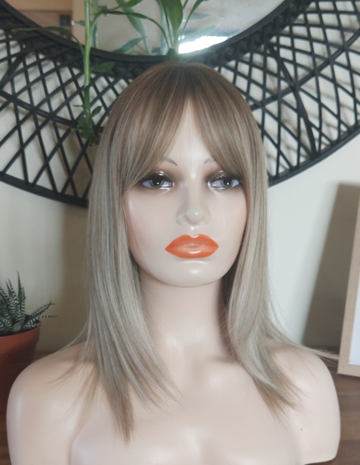 Emily - Wig - Grey Blonde Ombre