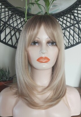 Lindi - Wig - Blonde Mix Ombre