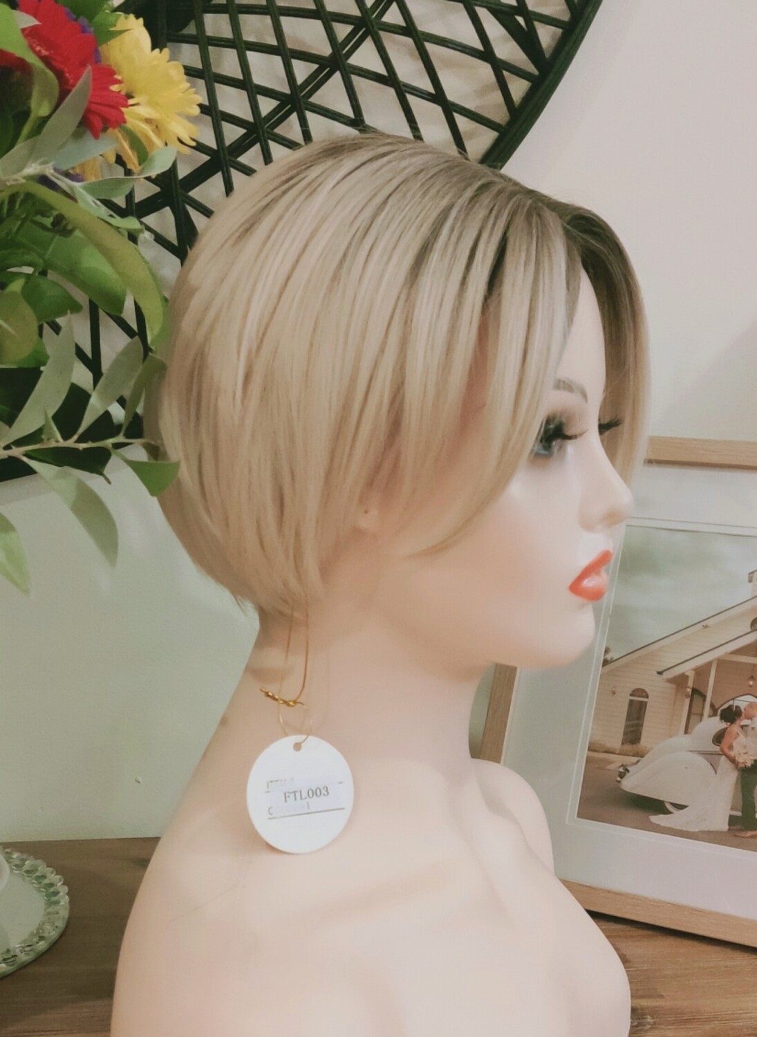 Nelly Wig | Platinum Blonde Ombre