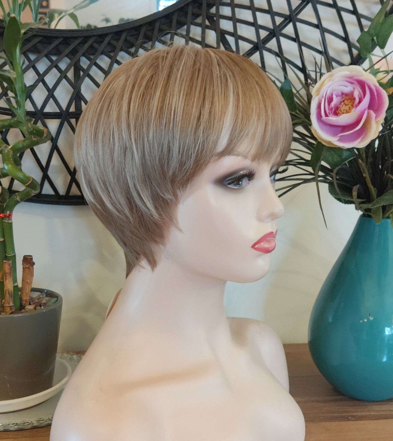 Gail Wig | Caramel Blonde