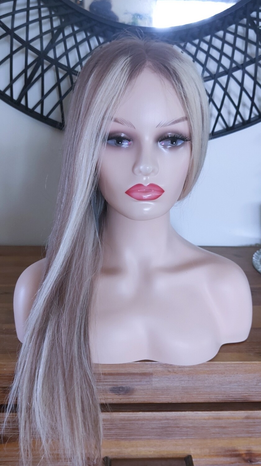 Larissa - Wig - Light Streaky Blonde Remy Hair 