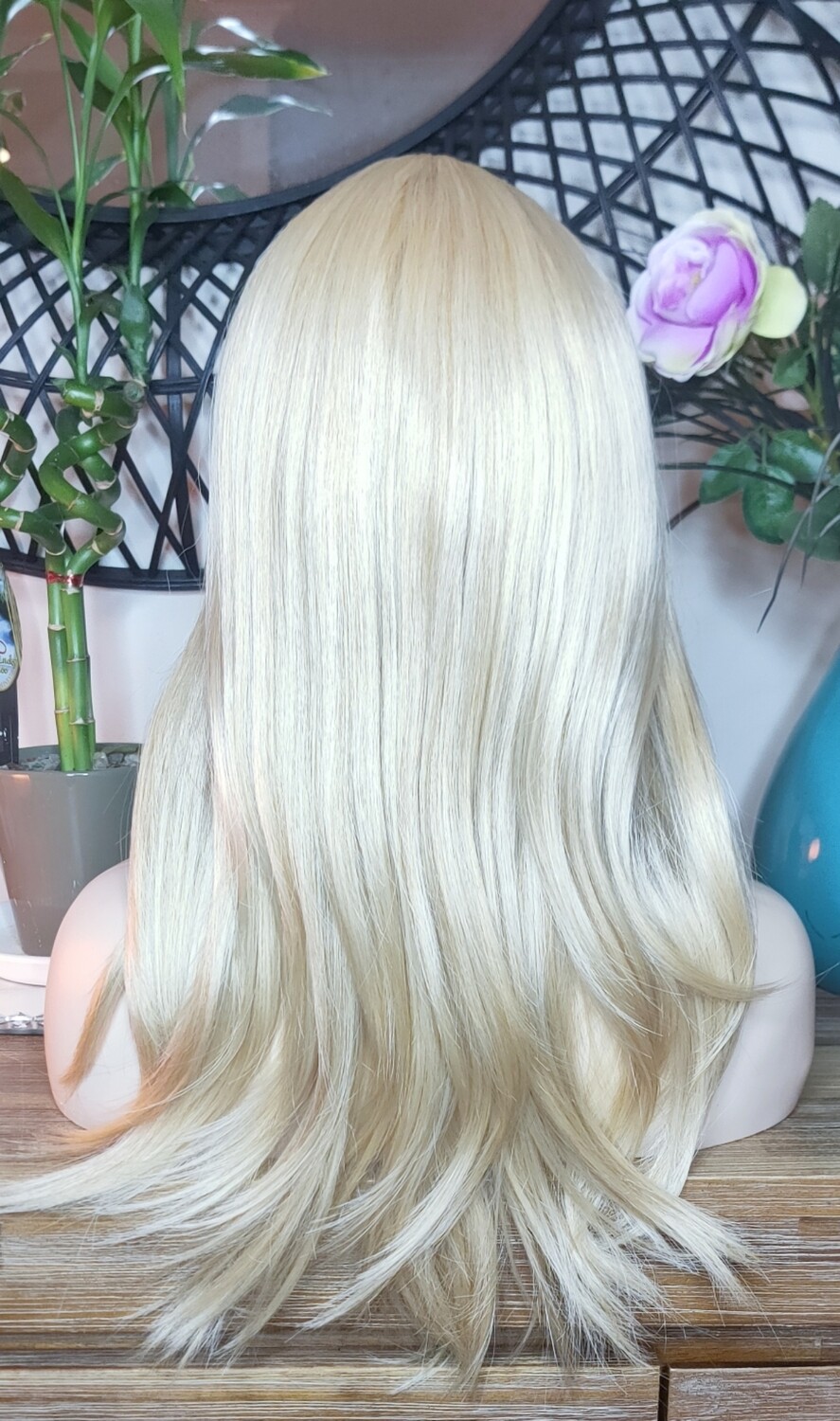 Lucia Wig | Golden Blonde Layered