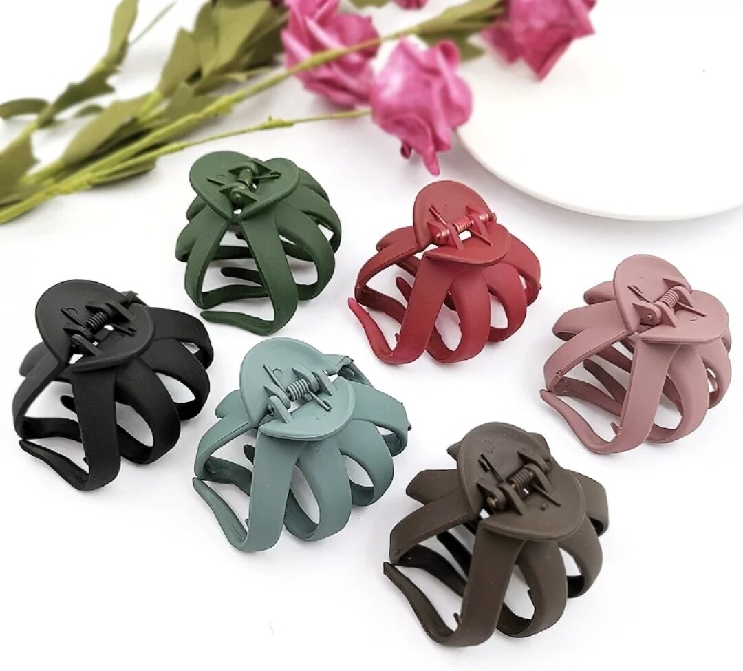 HAIR CLAW CLIP