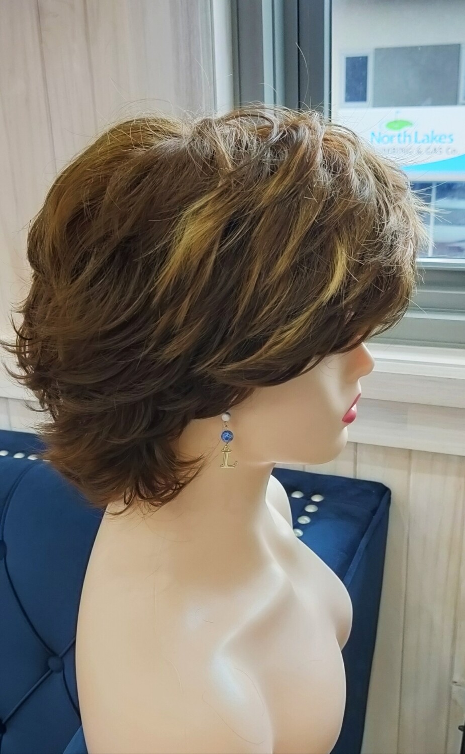 Bailey Wig | Light Brown with Gold Highlights Human Hair Blend