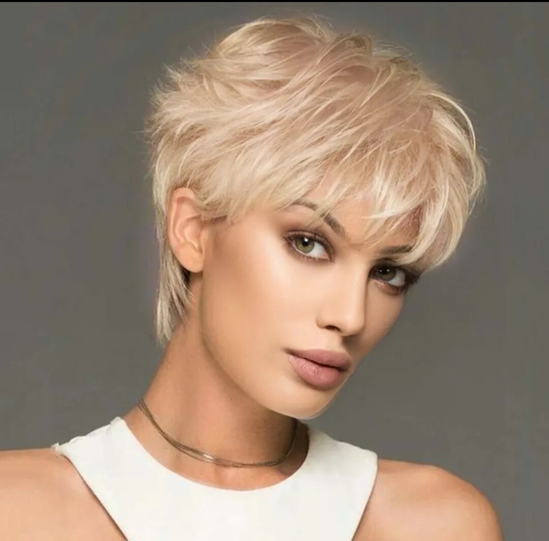 Stella Wig | Pearl Ash Blonde Human Hair Blend