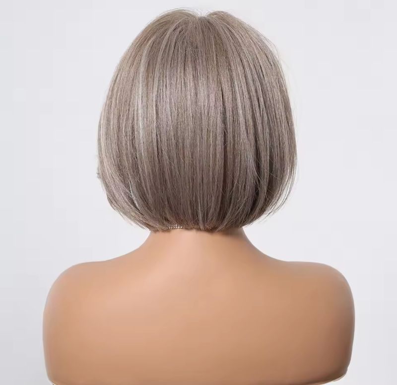 Jasmine Wig | Grey Blonde Human Hair Blend