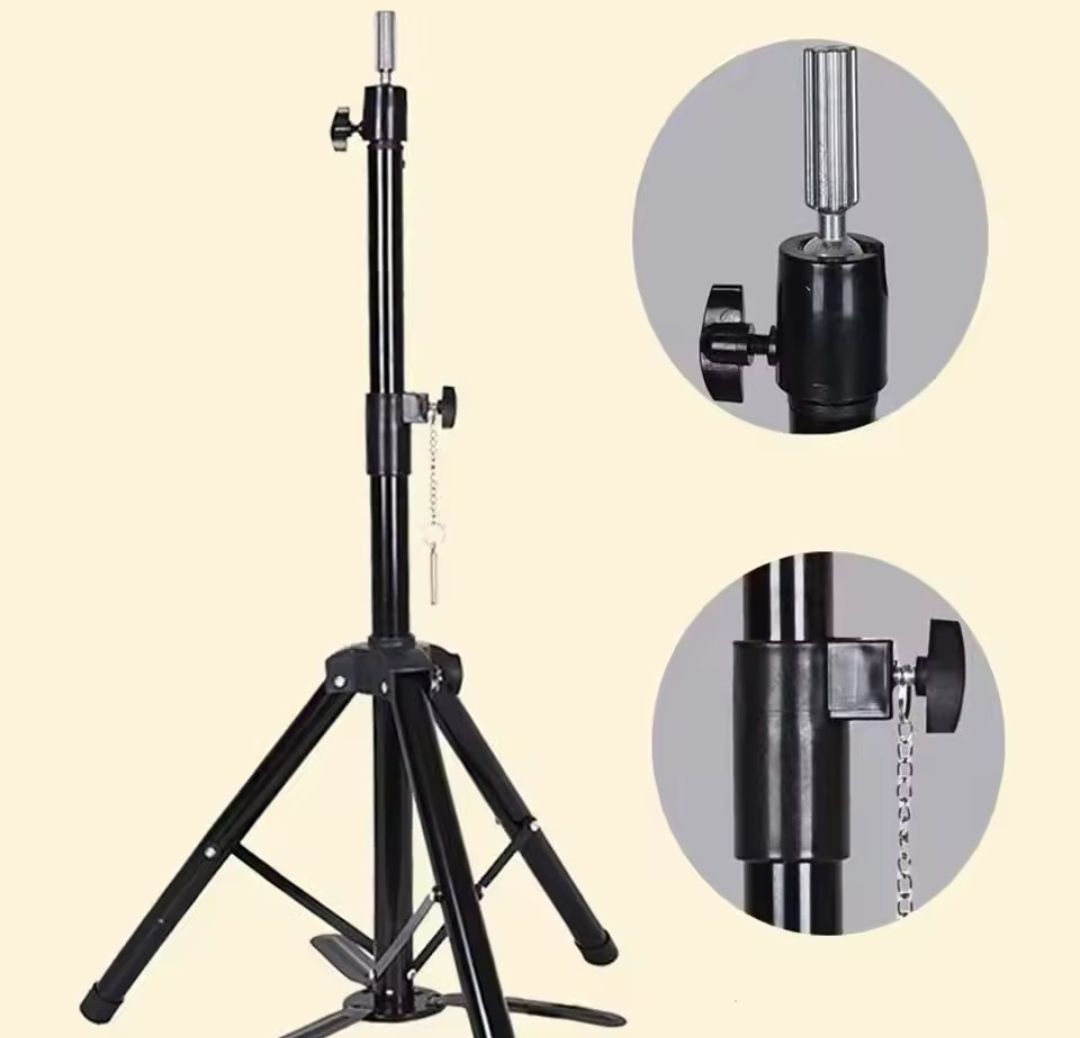 MANNEQUIN TRIPOD