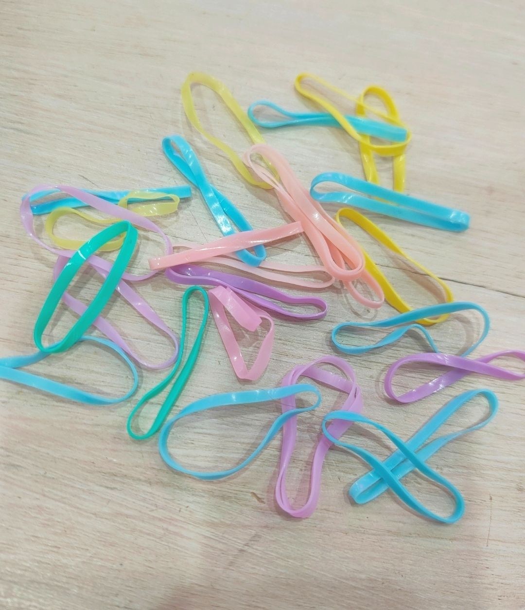MULTICOLOR RUBBER ELASTIC BAND 50PC PACK