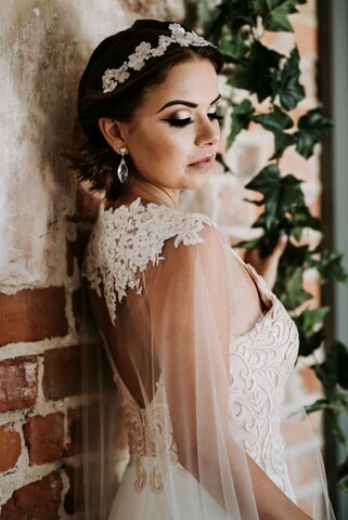 Lace cape