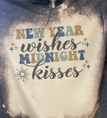 New Year wishes Midnight kisses