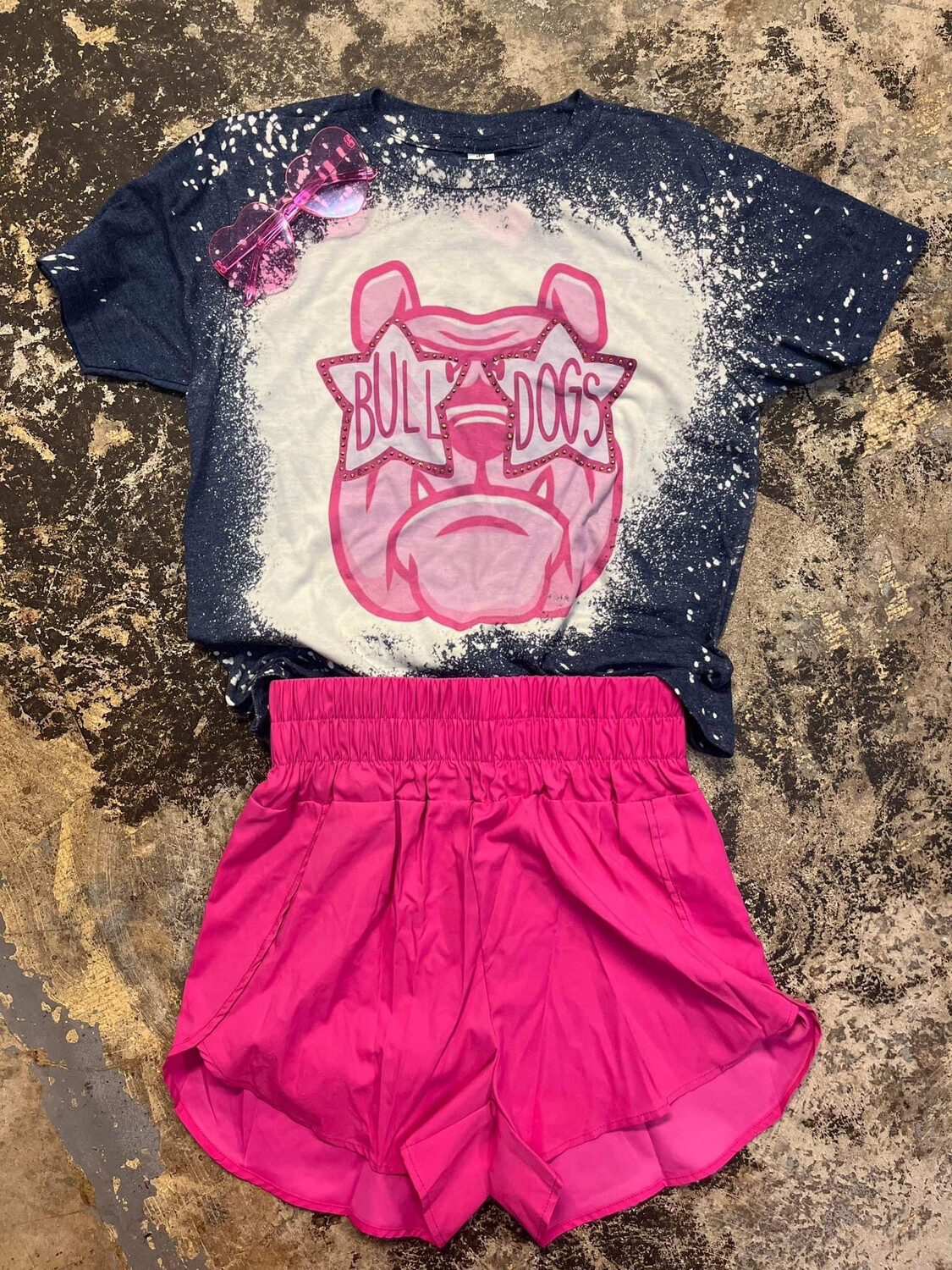 Bulldogs pink star eyes