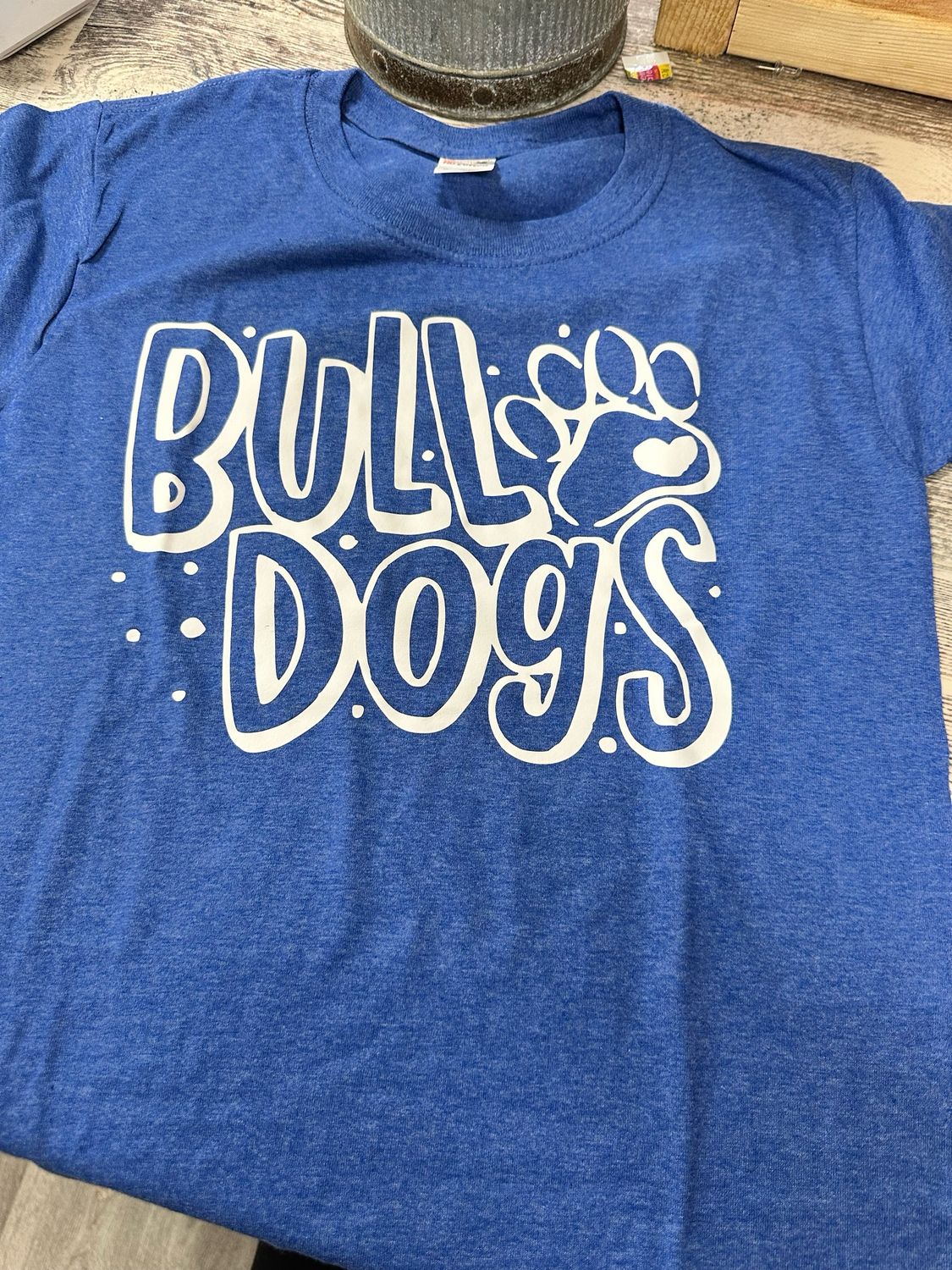 Bulldogs bubble letter w paw print heart vinyl