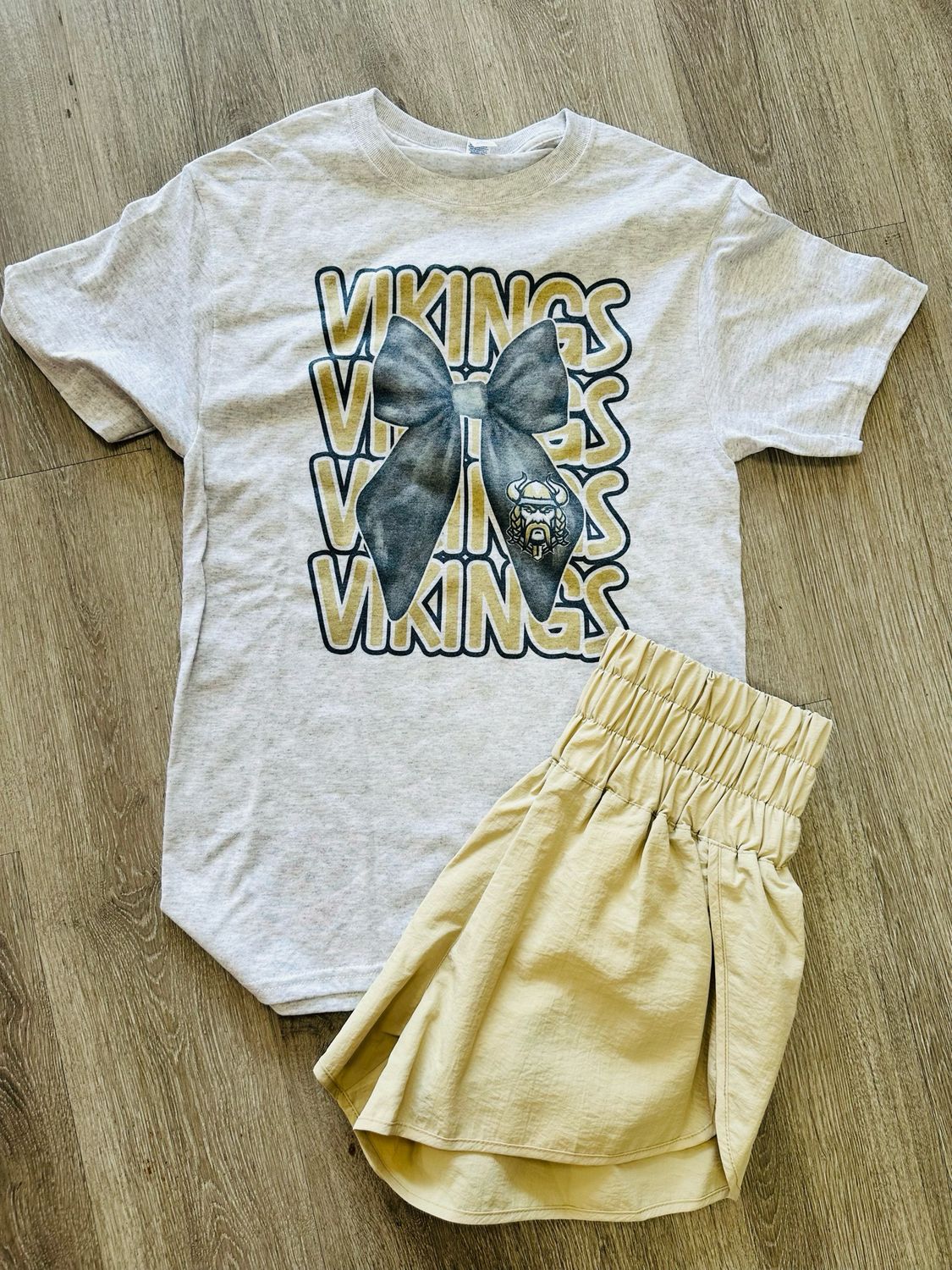 Vikings Stacked Bow W Mascot