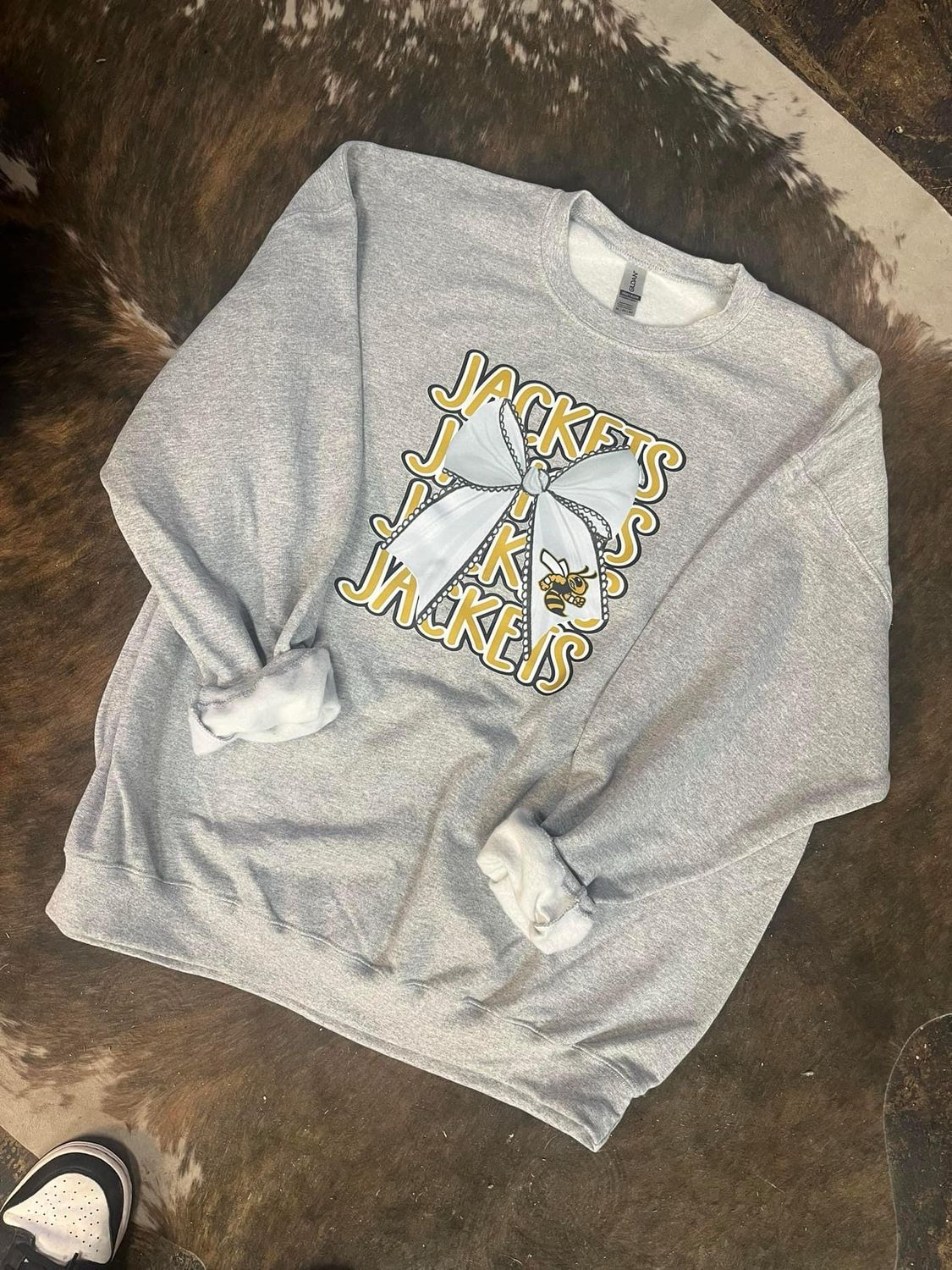school mascot bow with lettering transfer