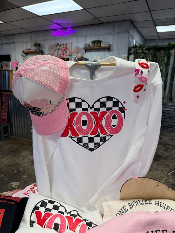 XOXO checkered heart transfer