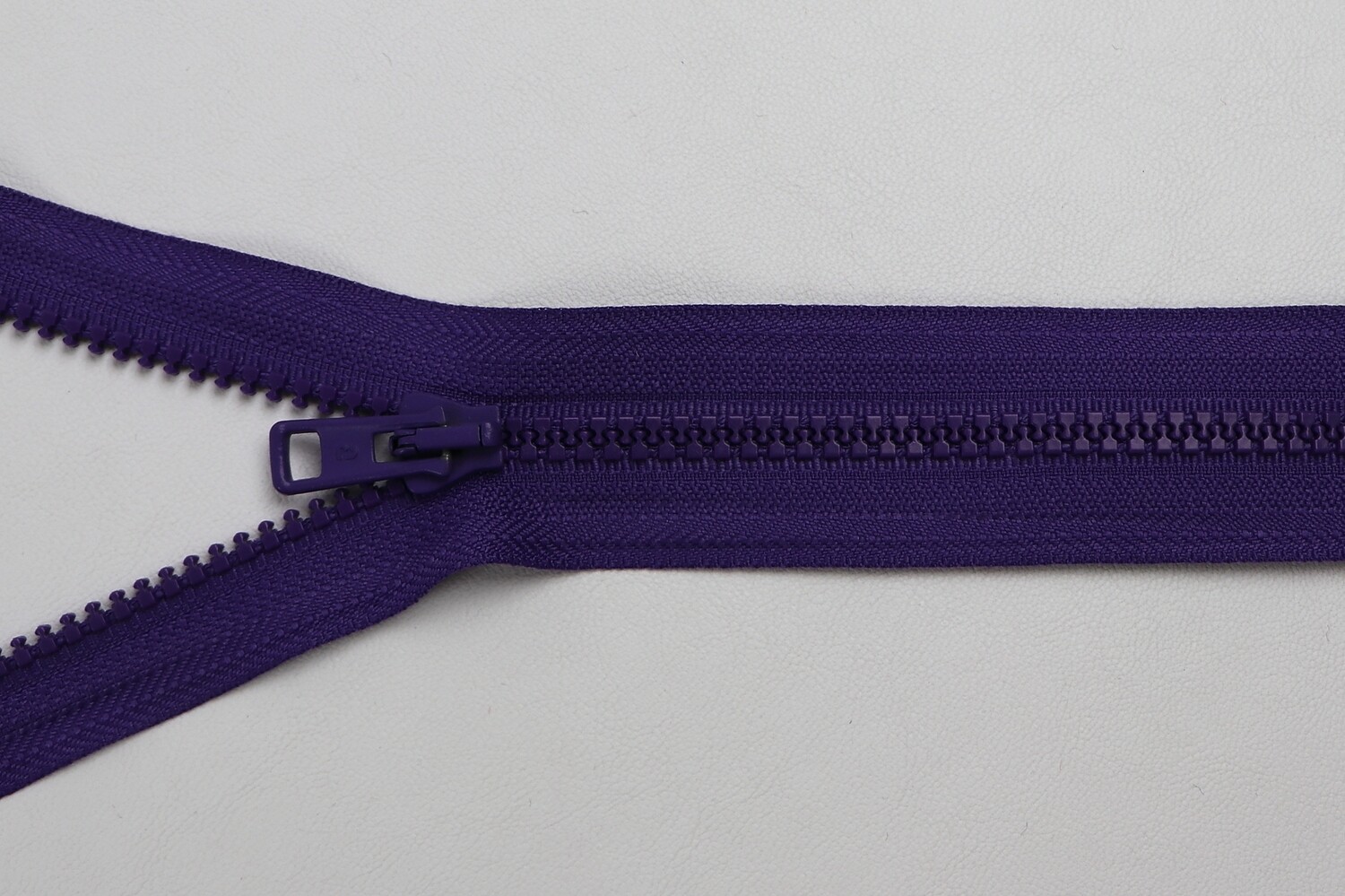 Standard-Reissverschluss &quot;violett&quot;