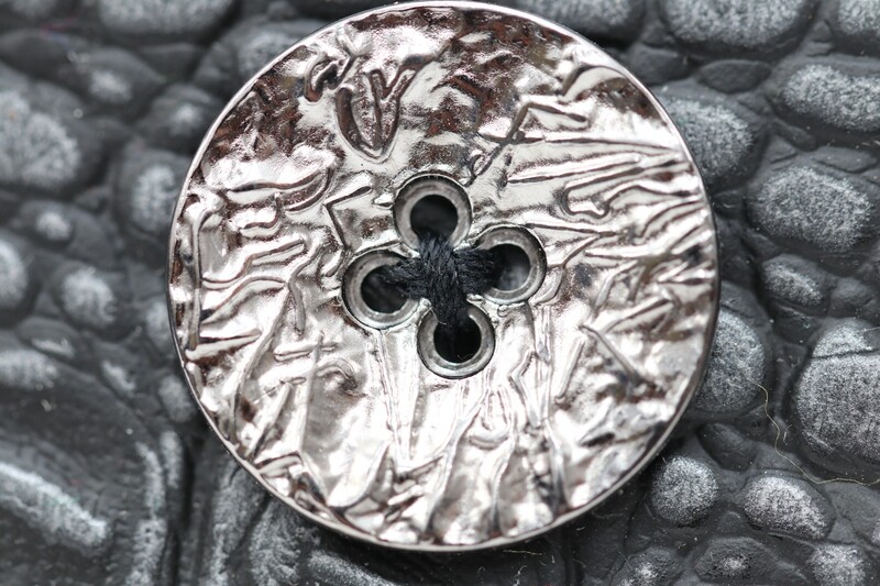 edler Knopf Metall