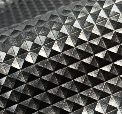 Lederimitat Pyramide &quot;schwarz&quot;