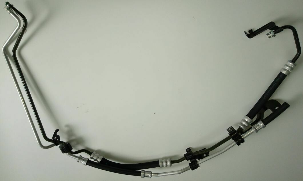 Трубка гур фокус 3. 2007222 шланг гур. Трубка гур форд фокус 3. Трубка гидроусилителя форд фокус 2. St1802163 шланг.