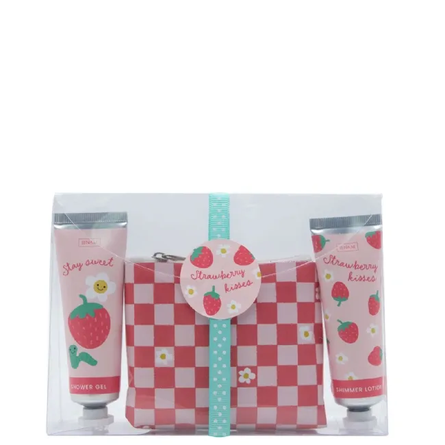 STRAWBERRY KISSES LIVING MY BEST LIFE