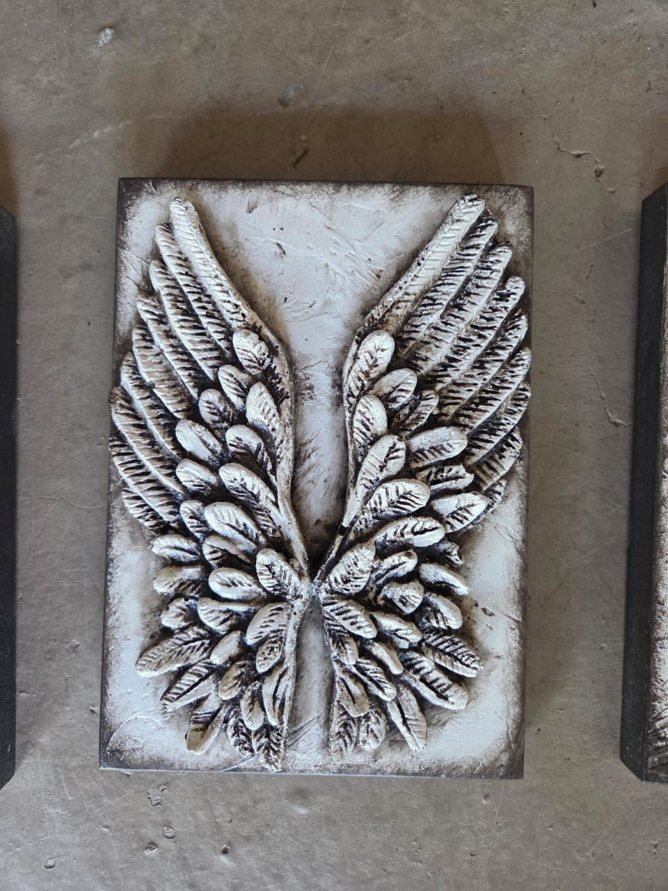 ANGEL WINGS WOODEN BLOCK