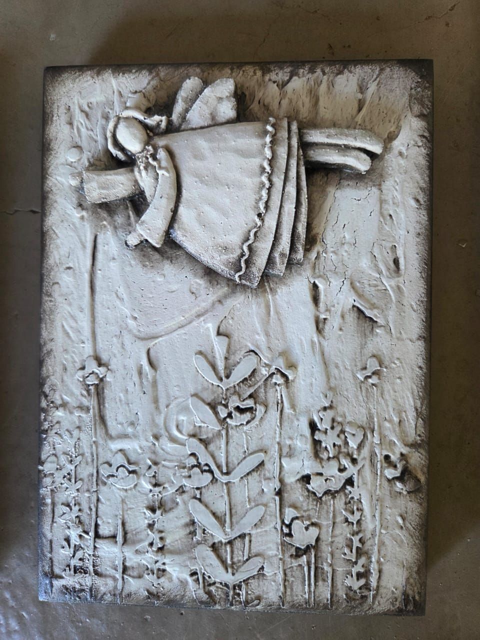 ANGEL AND GARDEN WOODEN BLOCK