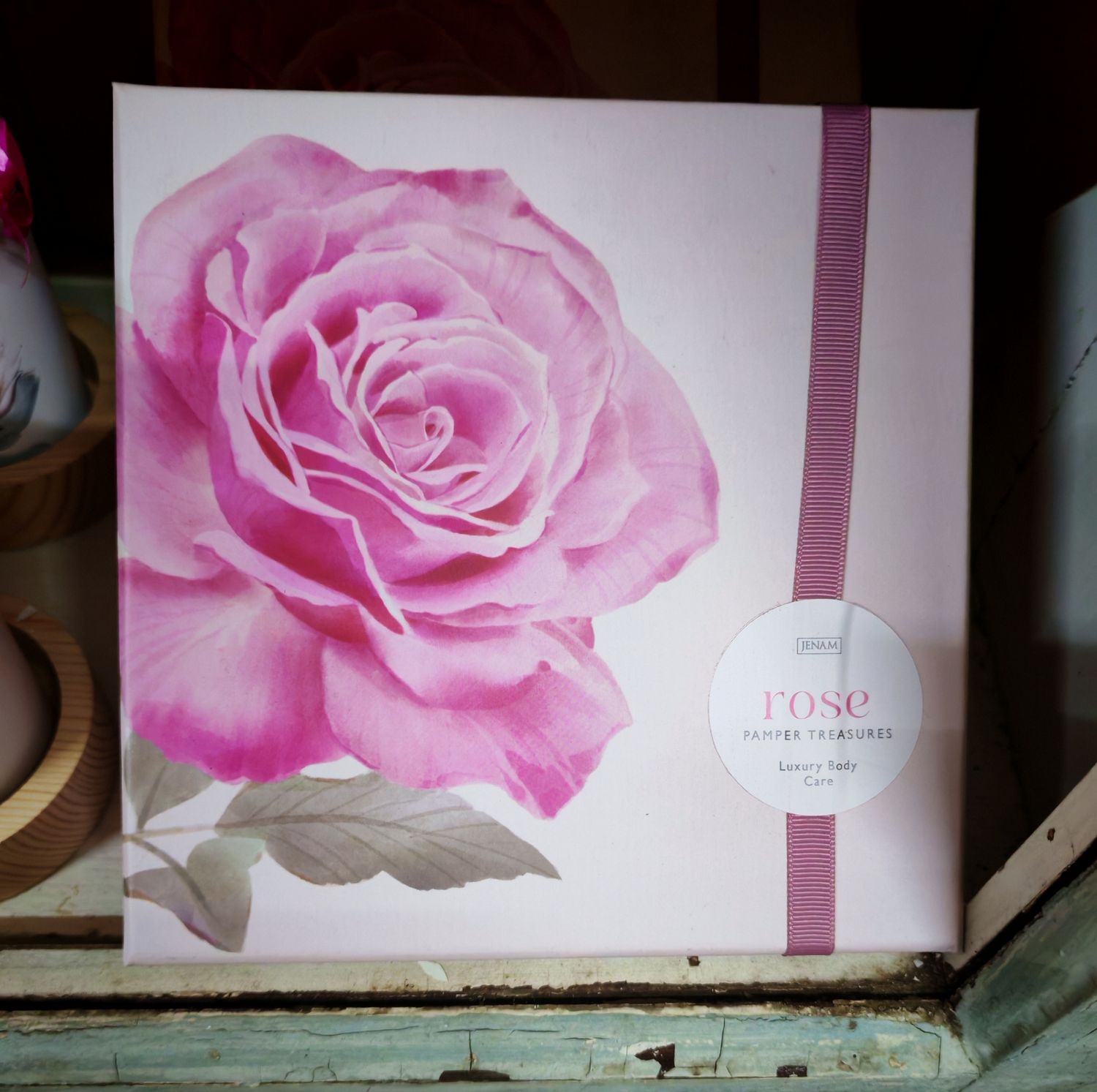 ROSE PAMPER TREASURES