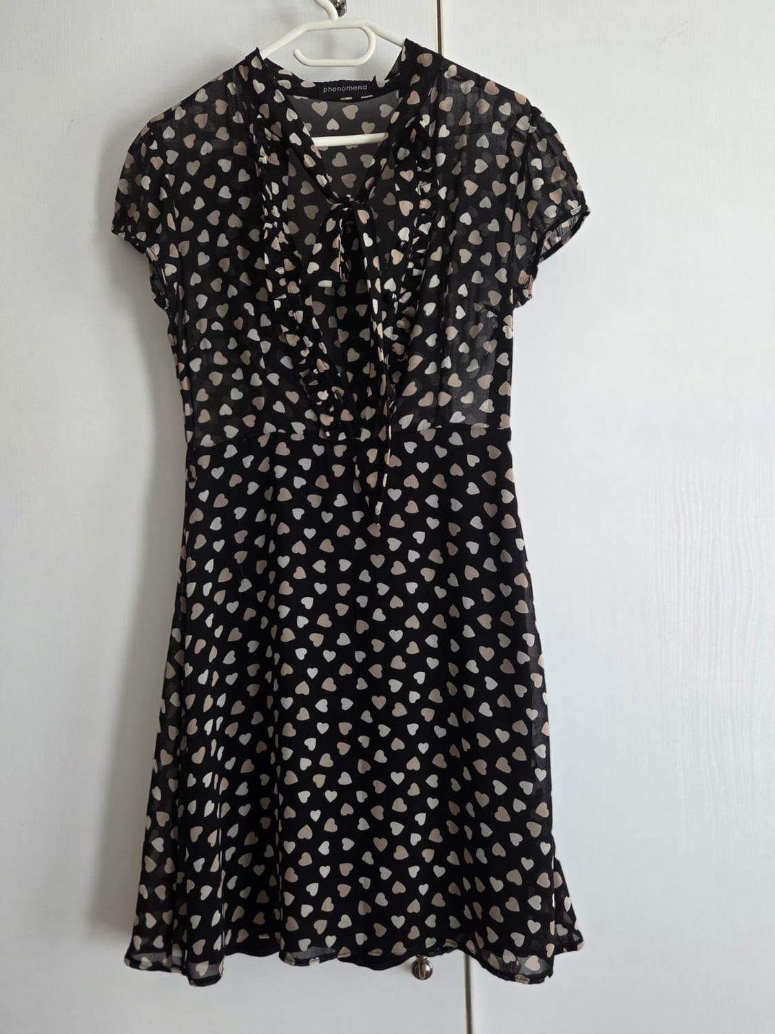 BLACK DRESS WITH HEARTS