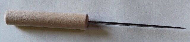 Caning Awl - round wood handle, 4 1/2&quot; blade