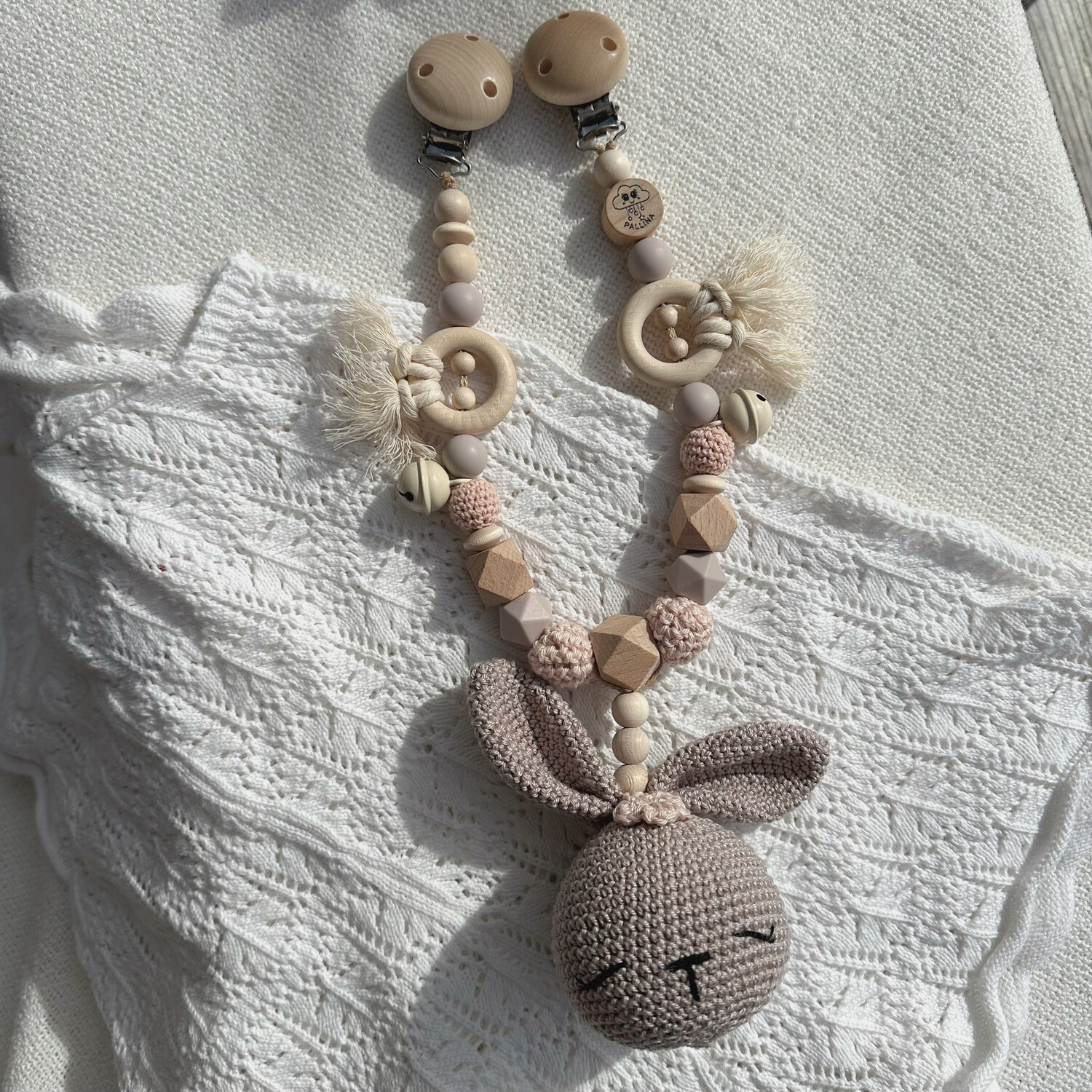 Boho Kinderwagenkette Bunny „Blush &amp; Taupe“