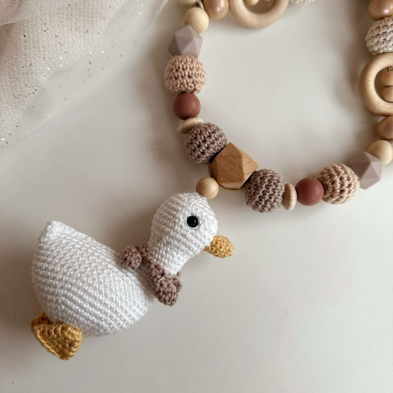 Boho Kinderwagenkette Goose Mauve