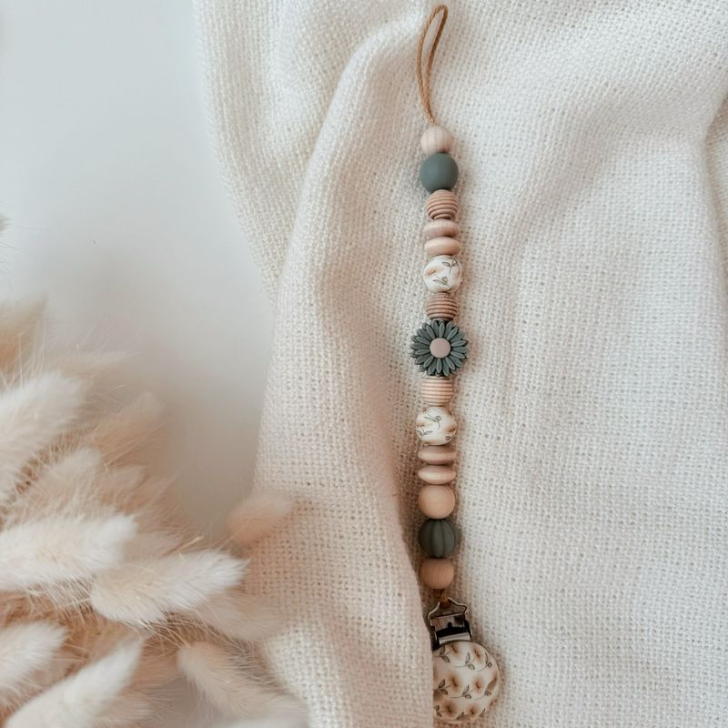Daisy Schnullerkette Pine Green &amp; Fleur