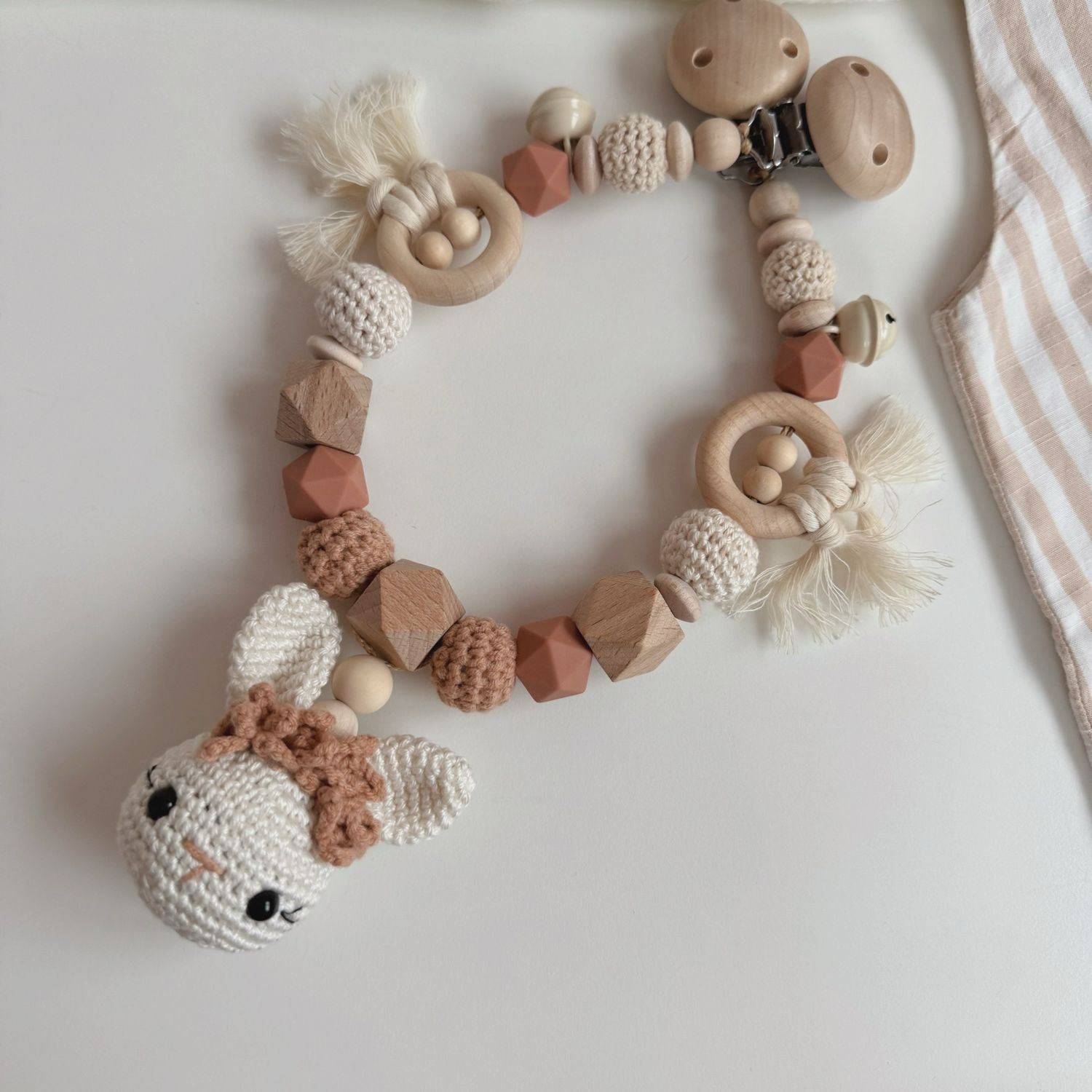 Boho Kinderwagenkette Bunny Creamy Apricot