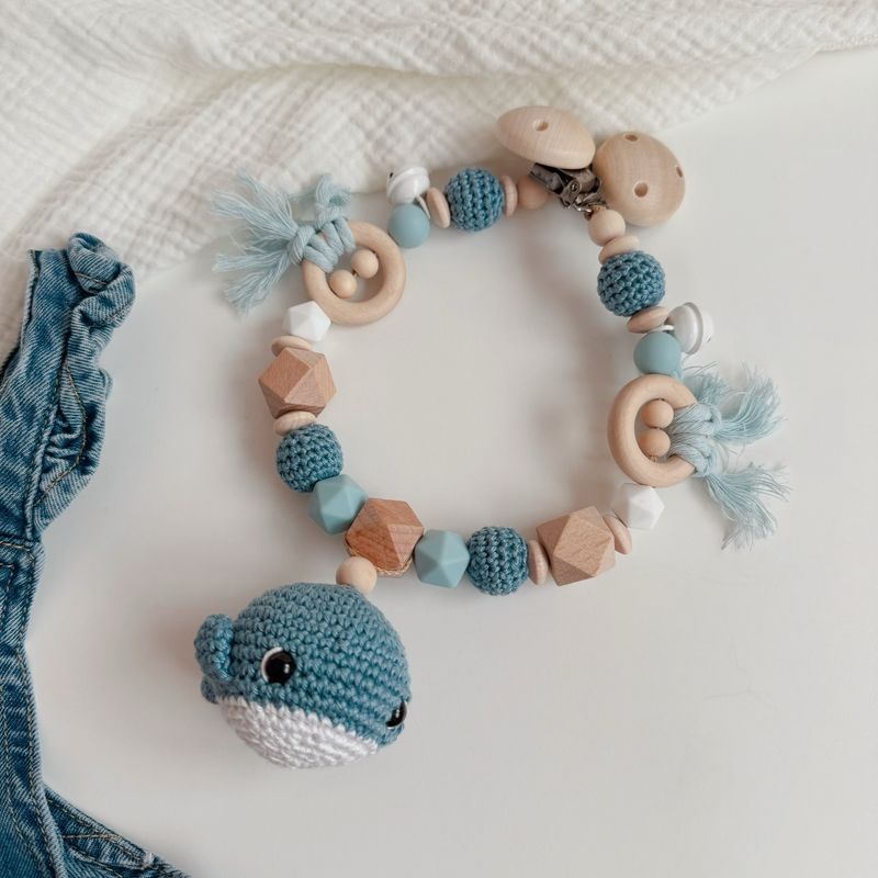 Boho Kinderwagenkette Whale