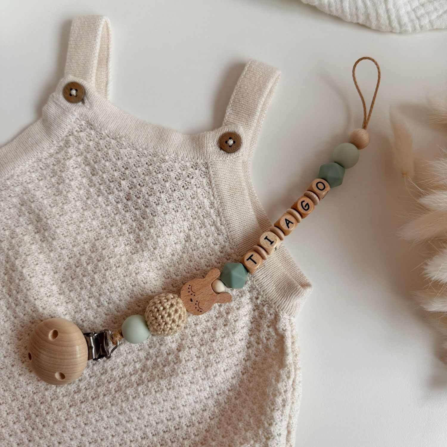 Schnullerkette Bunny Sage
