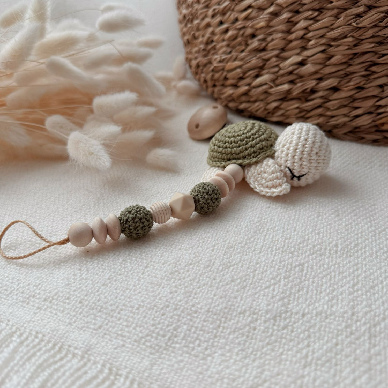 Schnullerkette Turtle Olive