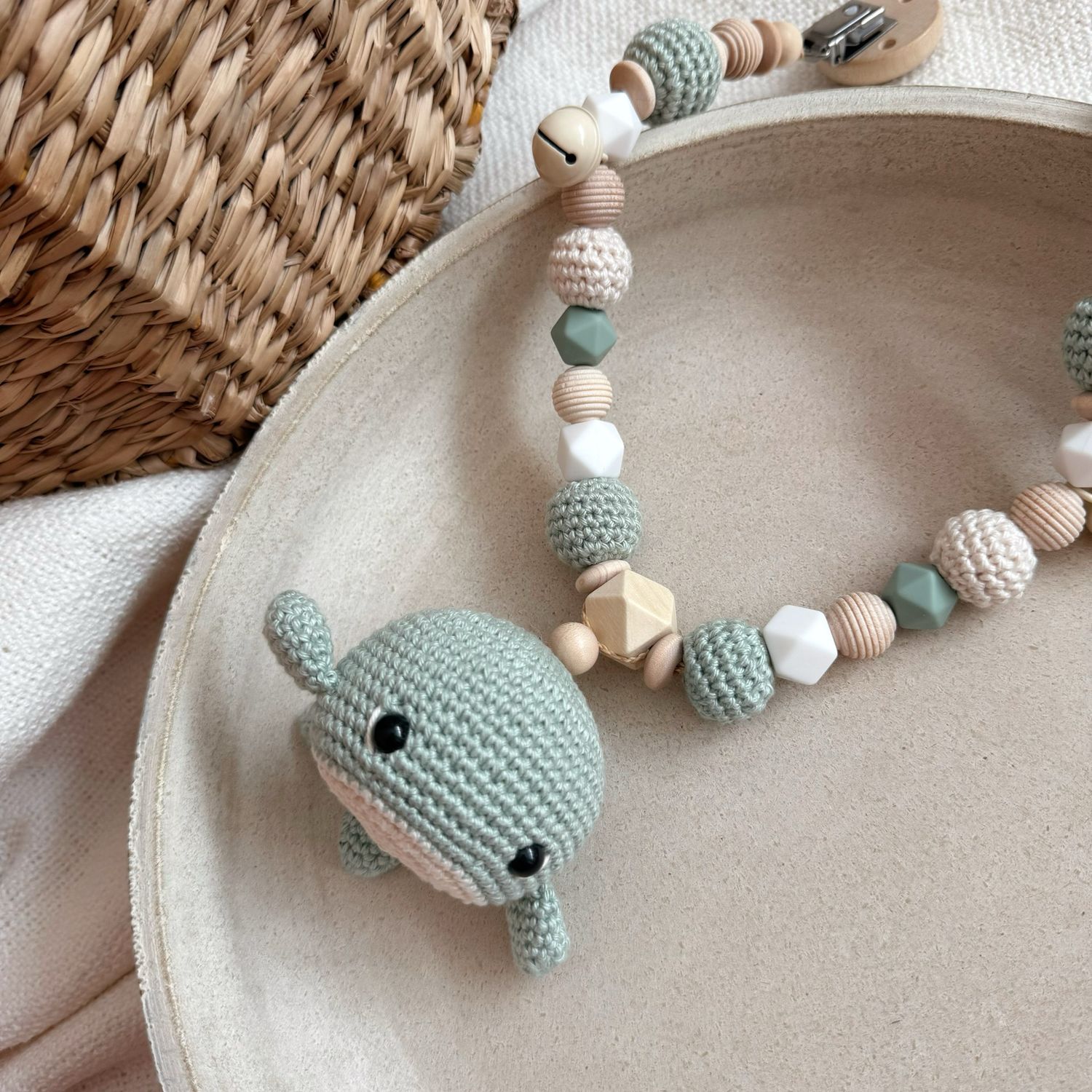Kinderwagenkette Whale Sage