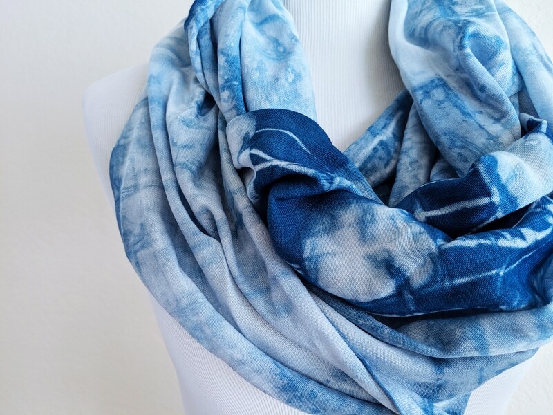 INFINITY SCARF - NATURAL DYE - INDIGO MARBLE