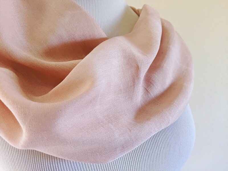 INFINITY SCARF - NATURAL DYE - PALE PINK