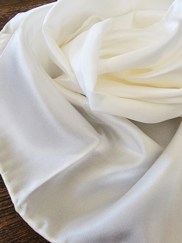 SILK CHARMEUSE SQUARE
