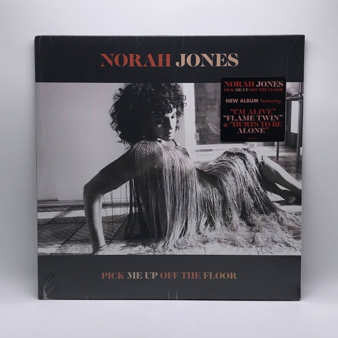 NORAH JONES -PICK ME UP OF THE FLOOR- LP