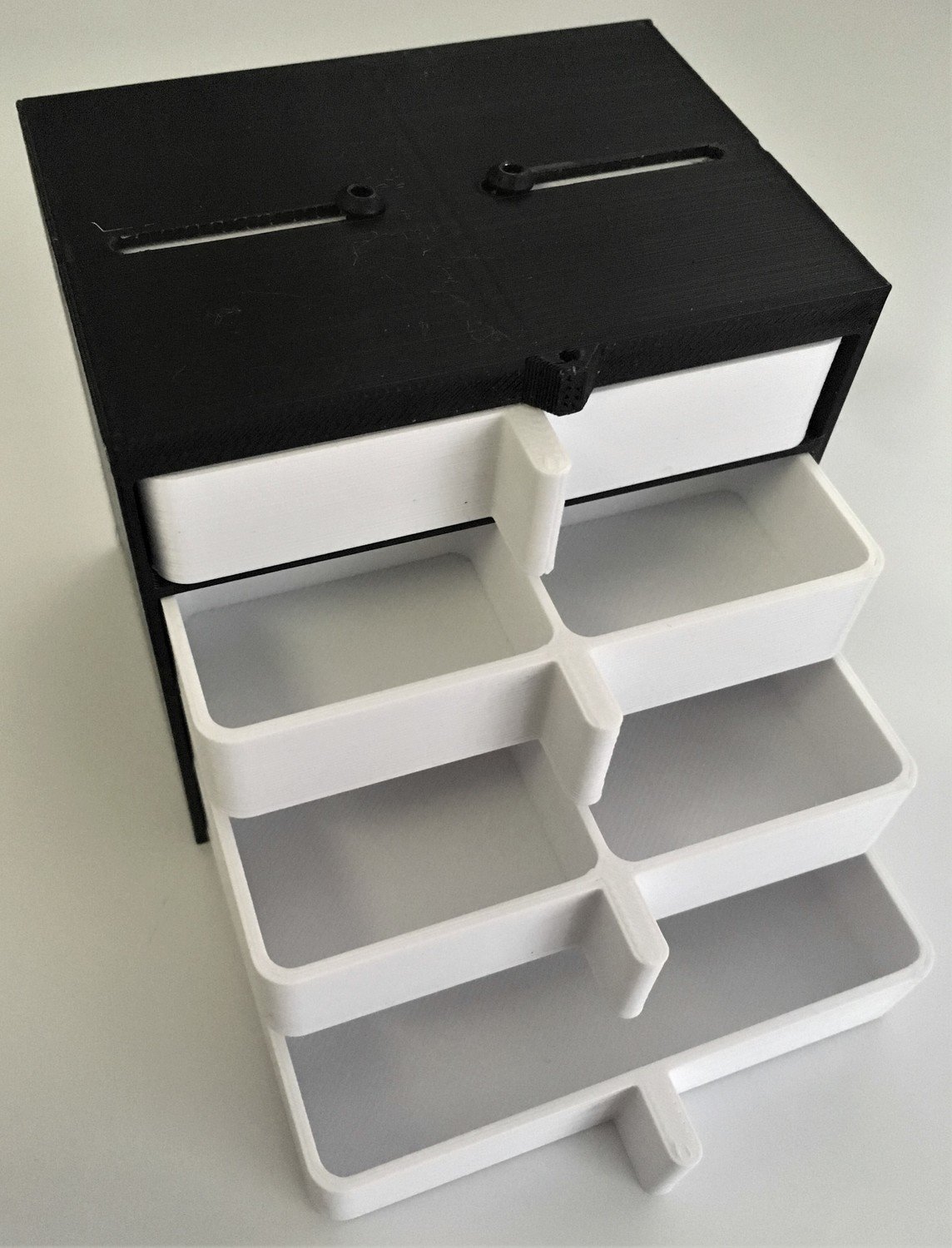 PIT LOCKER (Race Day Organiser, Shock Stand, Parts Tray)