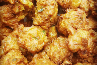Cobra Beer Battered Chilli & Onion Bhajis