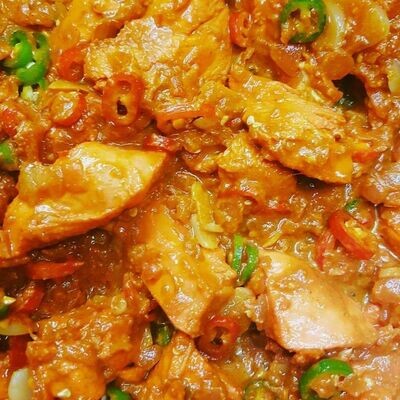 Garlic Chilli Chicken Curry