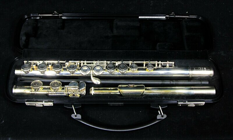 YAMAHA FLUTE STUDENT