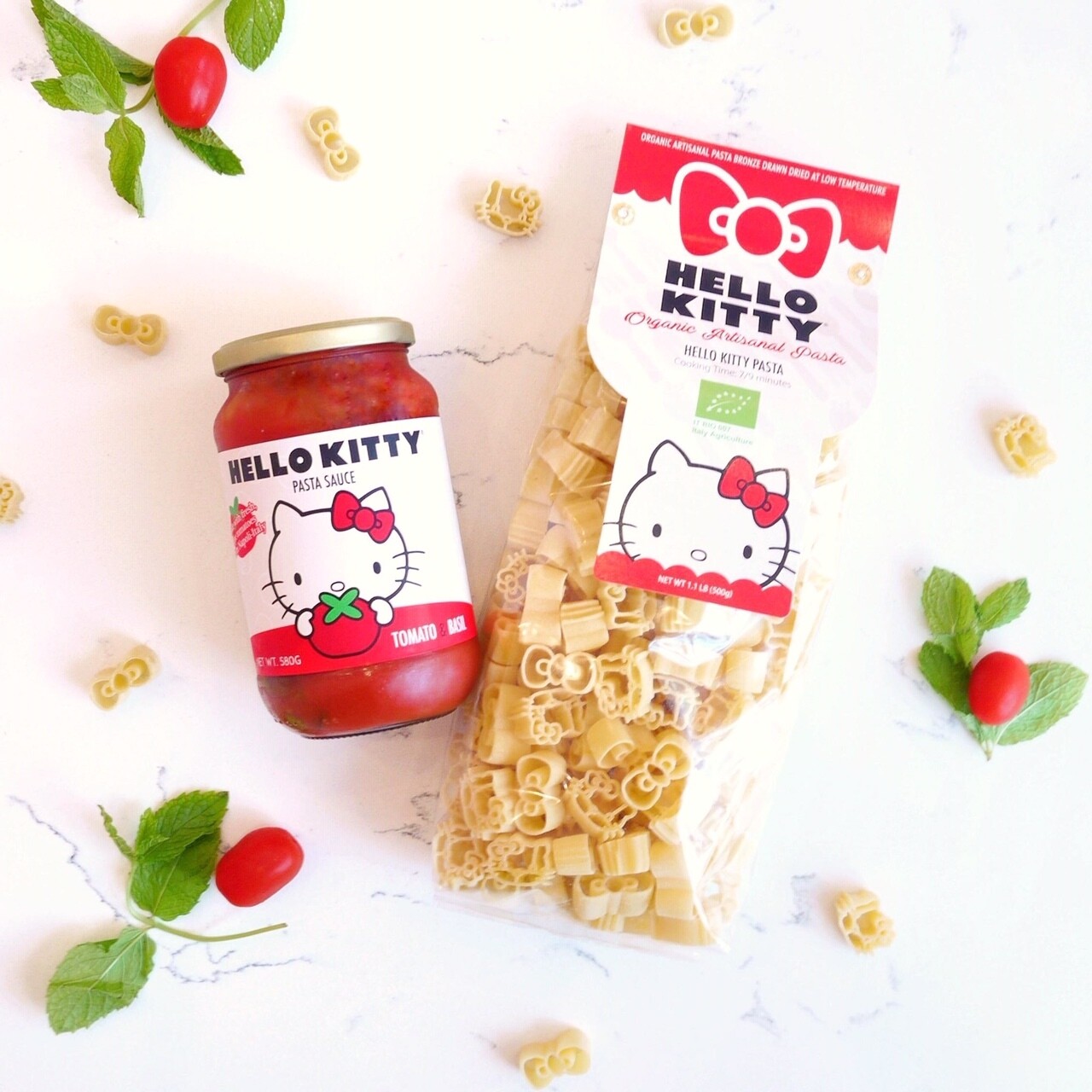 פסטה/ רוטב עגבניות הלו קיטי