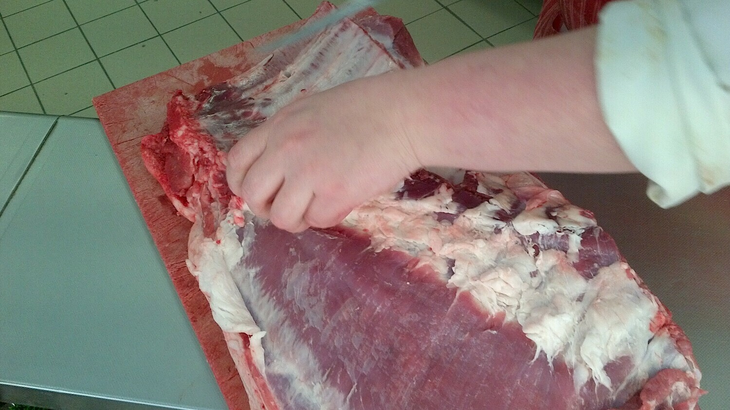 BLAIR HOUSE FARM - PRIME BELLY PORK ROASTING JOINT - BONE OUT - CRACKLIN ON x 1.814kg(4Lbs)