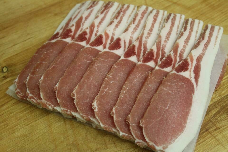 BLAIR HOUSE FARM - TRADITIONAL OLD STYLE -  DRY CURED - RINDLESS - SHORT BACK BACON RASHERS x 0.300g