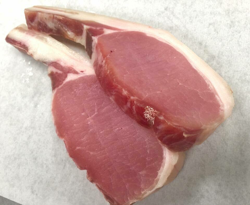 BLAIR HOUSE FARM - TRADITIONAL OLD STYLE -  DRY CURED - RINDLESS - GAMMON BACON CHOPS x 0.250g