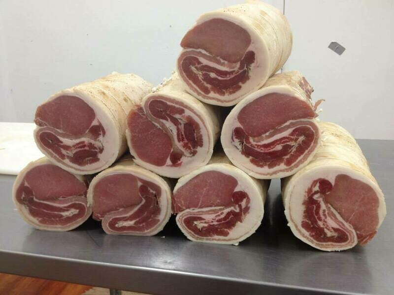BLAIR HOUSE FARM - TRADITIONAL OLD STYLE - DRY CURED - RIND ON - MIDDLE BACK BACON JOINT x 0.950g
